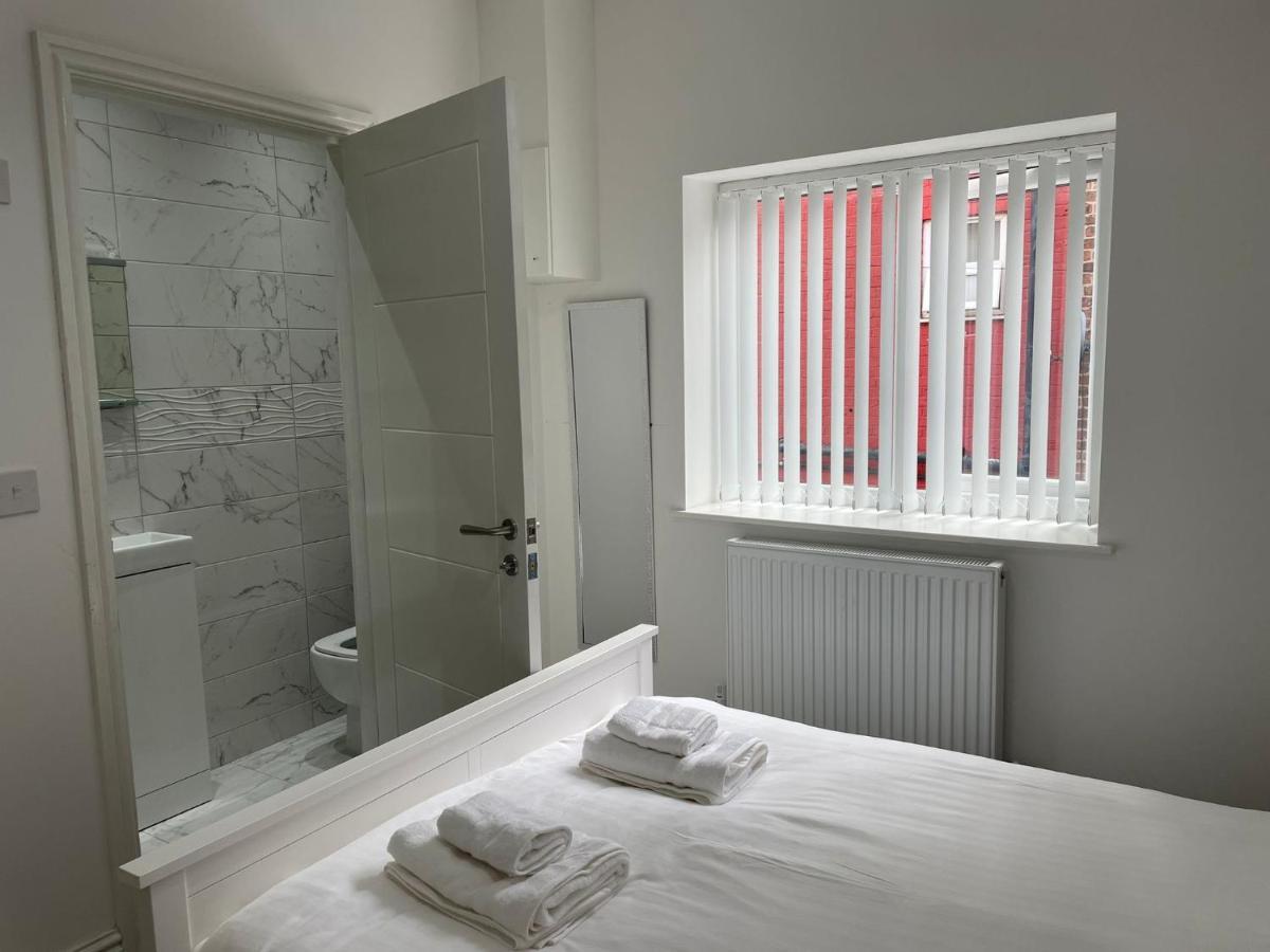 Citybreaks Rooms With Free Parking Liverpool Zewnętrze zdjęcie