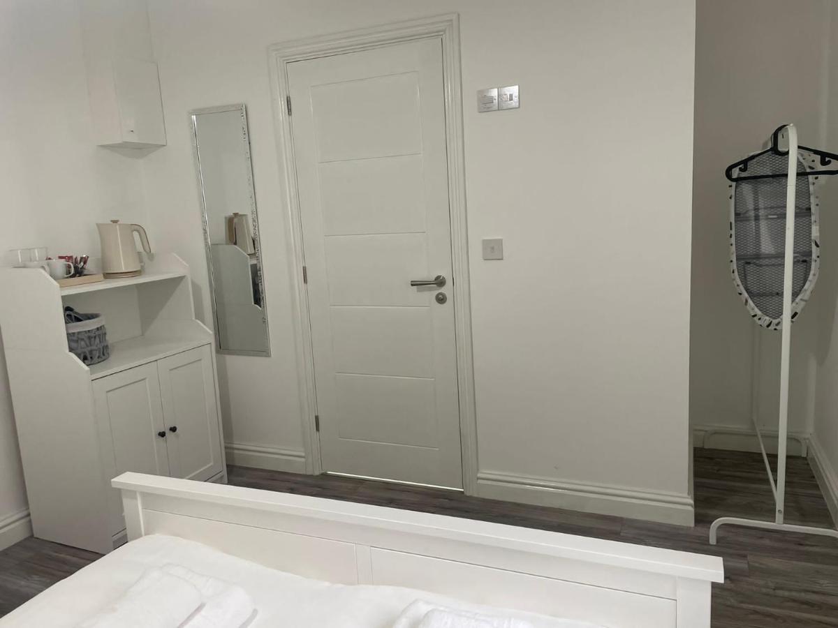 Citybreaks Rooms With Free Parking Liverpool Zewnętrze zdjęcie